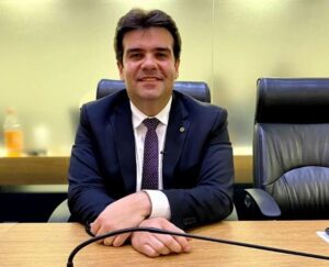 Eduardo Carneiro se destaca pela defesa do Empreendedorismo e Desenvolvimento Econômico na Paraíba
