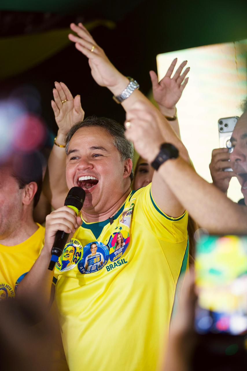 Pesquisa mostra que Efraim é o candidato que mais cresceu na disputa ao Governo da Paraíba