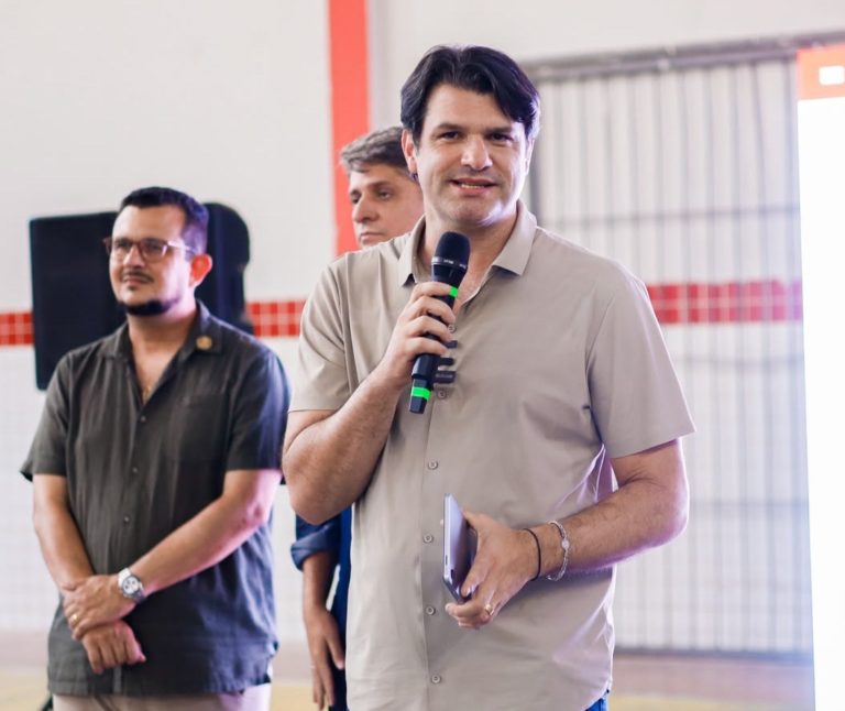 Leo Bezerra sorteia apartamentos do Complexo Beira Rio para 106 famílias e projeta entrega do empreendimento