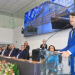 Leo Bezerra destaca espírito colaborativo e homenageia presidente do TJPB na Câmara de João Pessoa