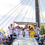 Lucas lidera grande carreata pelas ruas de Campina Grande ao lado de João, Nabor e Lígia