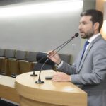 Após cobrança de Michel Henrique, Prefeitura de Monteiro emite nota sobre caso de criança autista perfurada por professora com seringa em creche