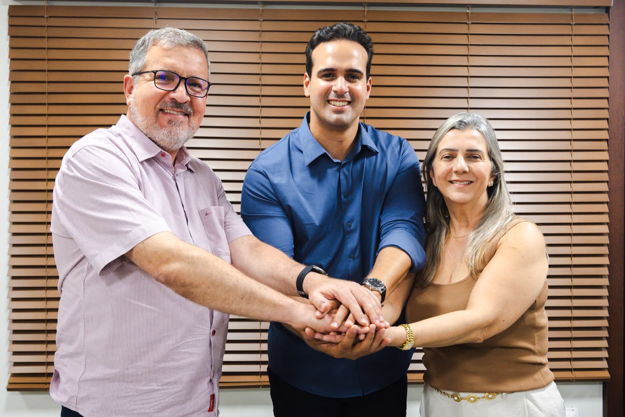 Prefeita de Areia, do MDB, retira apoio a Cícero e adere à reeleição de Lucas