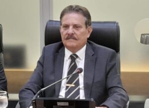 Tião Gomes ironiza pose de coitadinho de Veneziano e desmonta campanha do tostão contra o milhão: “Mentira cabeluda”