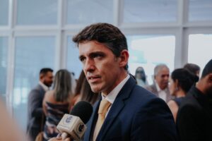 Tovar amplia discurso regional e destaca defesa de municípios do interior da Paraíba