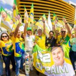 Da Feira de Oitizeiro em João Pessoa às ruas de Campina, Efraim encerra campanha como começou: no meio do povo