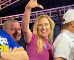 Juliana Almeida aposta no diálogo com a população e se apresenta como alternativa de mudança