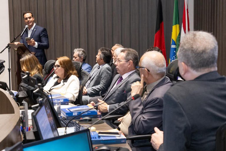 Lucas Ribeiro participa de celebração dos 135 anos do TJPB e reforça importância da harmonia entre os Poderes
