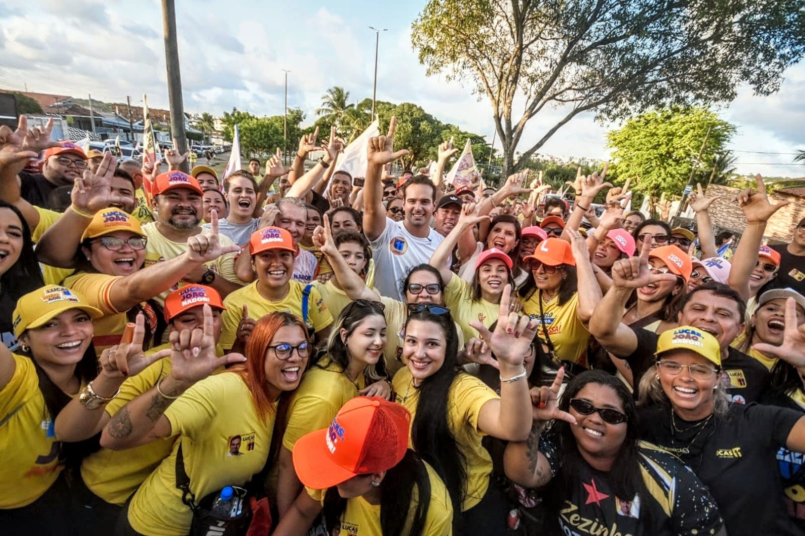 Lucas encerra campanha em João Pessoa no Valentina e agradece militância por atuação histórica