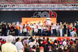 Lucas reforça unidade em plenária que anuncia organização regional para campanha de Lula na Paraíba